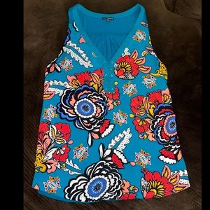 Express floral tank